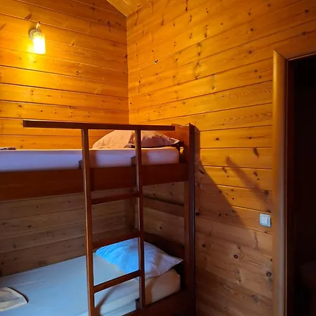 Llogara Wood 山林小屋 *